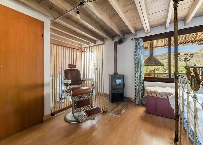 Rozana House